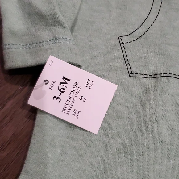 Baby Yoda bodysuit (3-6 Months) - Picture 5 of 6